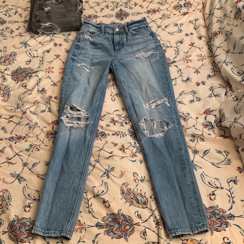 AE Mom Jeans bundle - Picture 3 of 6
